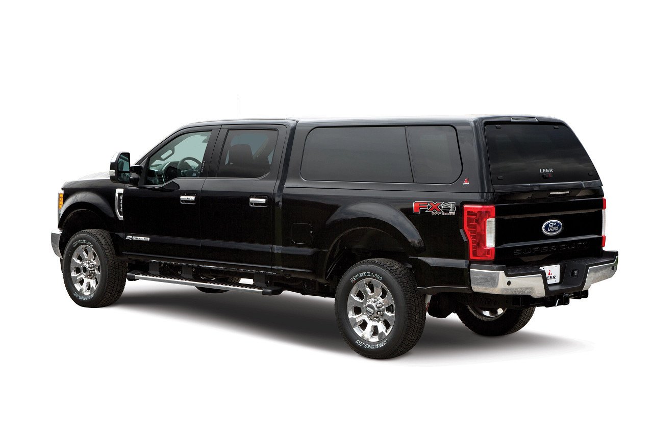 Leer 100XL Series Truck Cap